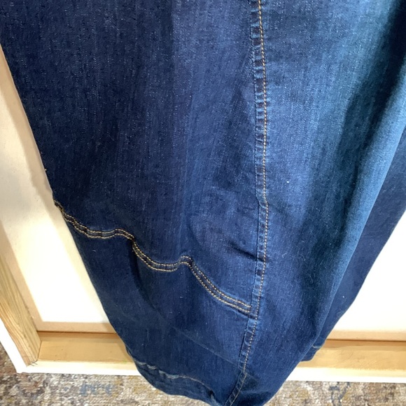 Living Designer Jeans - Picture 3 of 9